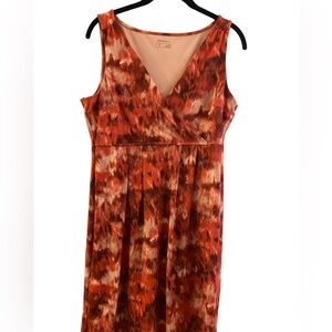 Eddie Bauer Sleeveless Crossover Dress for Hiking in Claret- Size Medium